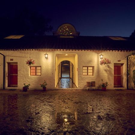 Hosteria Museart Pantavi Tumbabiro Bagian luar foto
