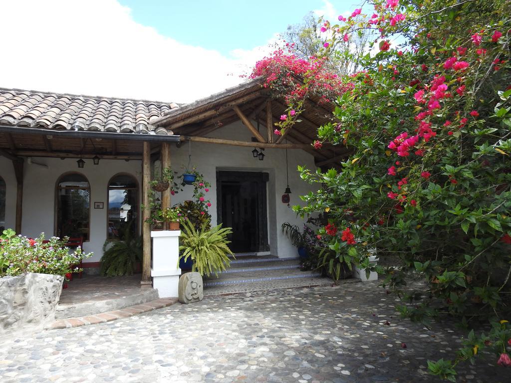 Hosteria Museart Pantavi Tumbabiro Bagian luar foto