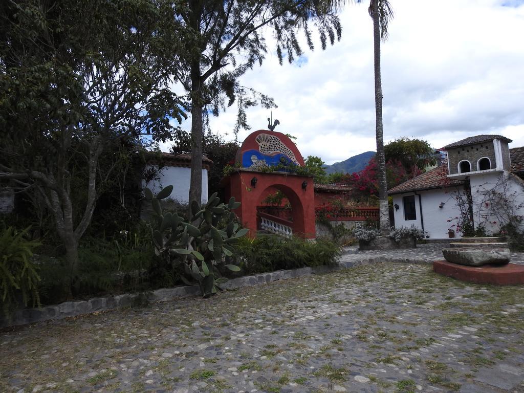 Hosteria Museart Pantavi Tumbabiro Bagian luar foto