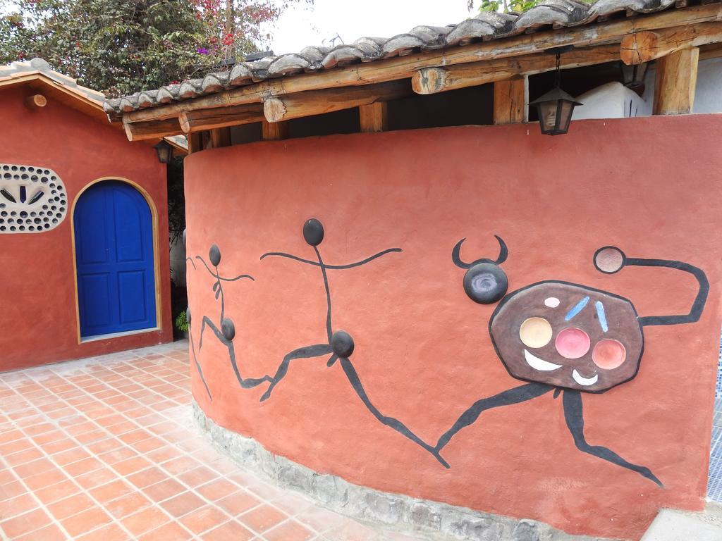 Hosteria Museart Pantavi Tumbabiro Bagian luar foto