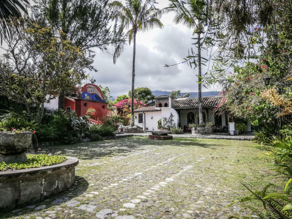 Hosteria Museart Pantavi Tumbabiro Bagian luar foto