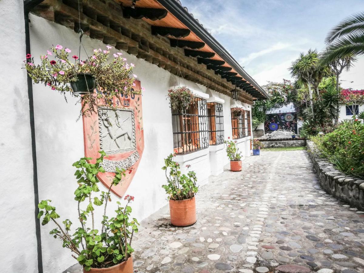 Hosteria Museart Pantavi Tumbabiro Bagian luar foto
